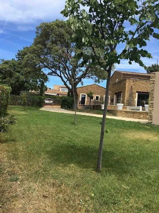 גריניאן Belle Villa Avec Piscine Interieure Et Piscine Exterieure Gite Les Aiguiers צרפת